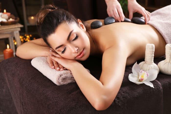 Massage 24 Jam Yogyakarta (Putri-Spa). Putri Spa adalah layanan pijat panggilan yang beroperasi selama 24 jam, menawarkan kenyamanan dan kemudahan bagi mereka yang mencari relaksasi dan perawatan tubuh di tempat dan waktu pilihan mereka. Dengan tim terapis yang profesional dan berpengalaman, Putri Spa menyediakan