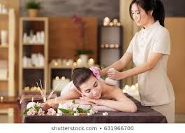 Pijat Panggilan Hotel (Putri-Spa). Putri Spa adalah layanan pijat panggilan yang beroperasi selama 24 jam, menawarkan kenyamanan dan kemudahan bagi mereka yang mencari relaksasi dan perawatan tubuh di tempat dan waktu pilihan mereka. Dengan tim terapis yang profesional dan berpengalaman, Putri Spa menyediakan