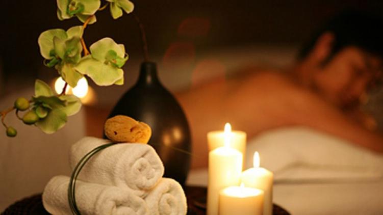 Putri Spa Pijat Panggilan Bandung 24 Jam Kota Bandung Jawa Barat ~ Putri Spa. Putri Spa adalah sebuah komunitas jasa kebugaran online dengan pelayanan door to door, mempunyai misi untuk membantu kebugaran customer. Ada bermacam -macam jasa pelayanan di Putri Spamulai dari pijat panggilan tradisional, massage full body, teraphis kesehatan, dan